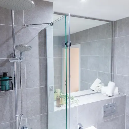 1 Bedroom Flat - Long Term Rates-contractors-professionals-relocation *