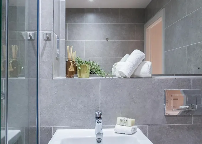 Stylish Centre - Walk To Station - Long Welcome * Leeds (West Yorkshire)